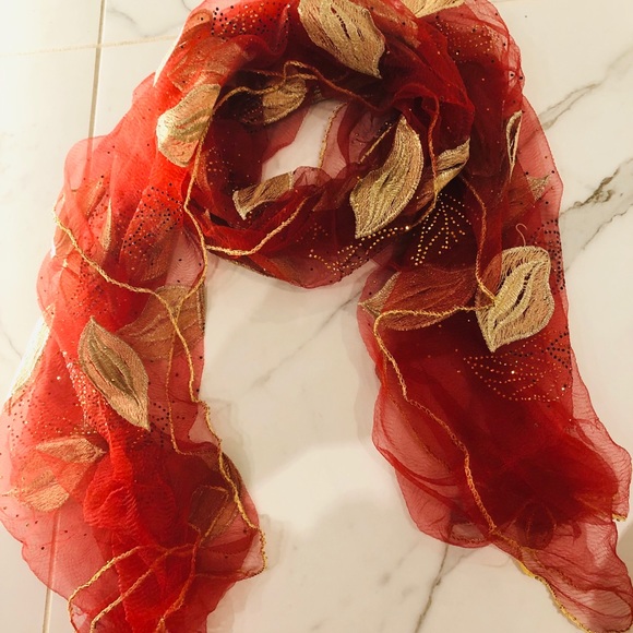 Buy three item .one free scarf 🧣👏🏻👏🏻 - Picture 13 of 15